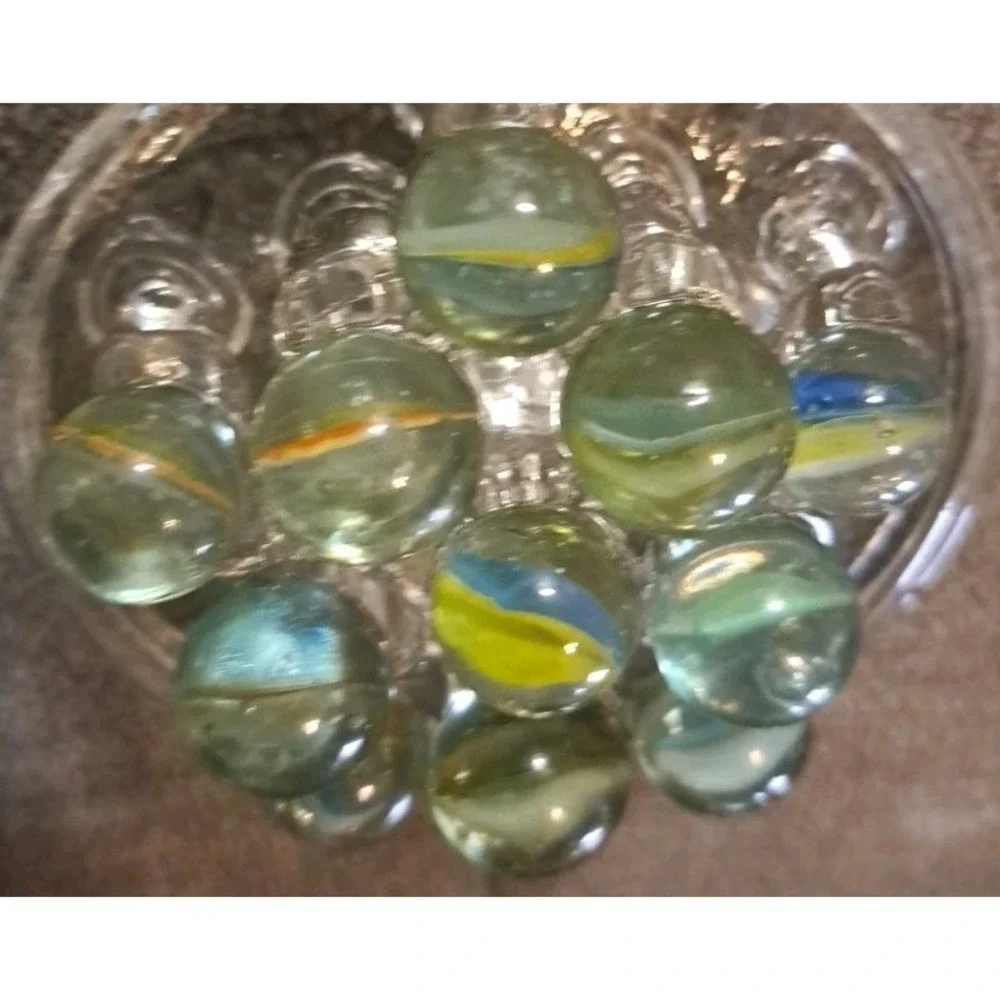 Lot Of 11 Estate Sale Marbles Cats Eyes